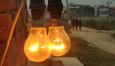 Lampes solaires illuminées